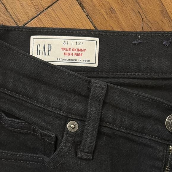 GAP Womens Black Skinny Jeans 31/12 - Picture 2 of 4